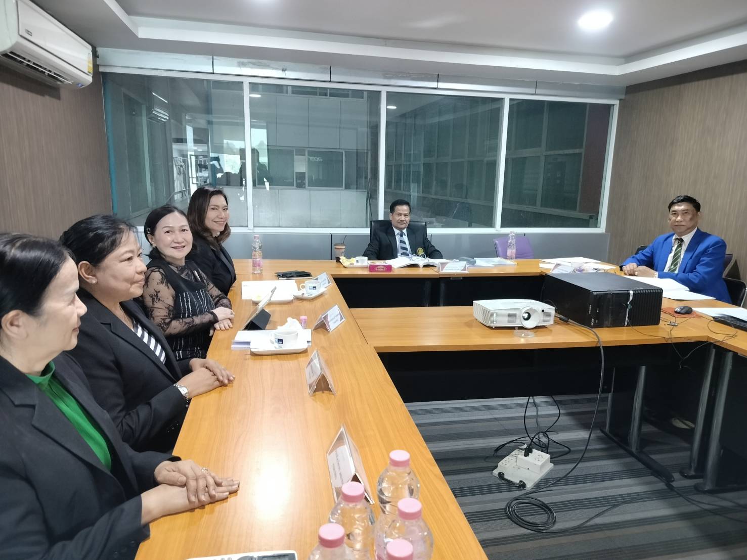 การสอบวิทยานิพนธ์/สารนิพนธ์  หลักสูตรศึกษาศาสตรมหาบัณฑิต สาขาวิชาการบริหารการศึกษา
