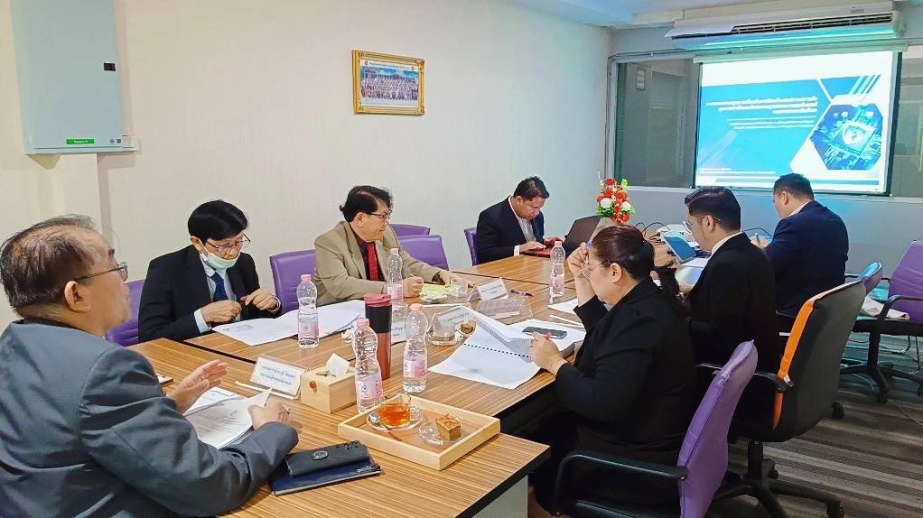 การสอบเสนออนุมุติหัวข้อ และการสอบเค้าโครงดุษฎีนิพนธ์ หลักสูตรนิติศาสตรดุษฎีบัณฑิต