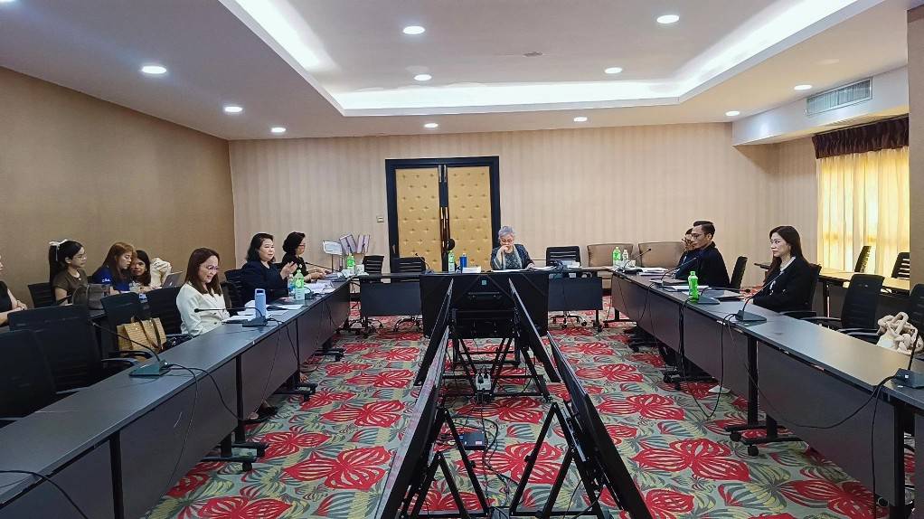 การเสนออนุมัติหัวข้อดุษฎีนิพนธ์ หลักสูตรบริหารธุรกิจดุษฎีบัณฑิต