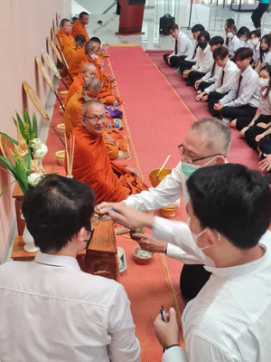 พิธีทำบุญรับร่างอาจารย์ใหญ่
