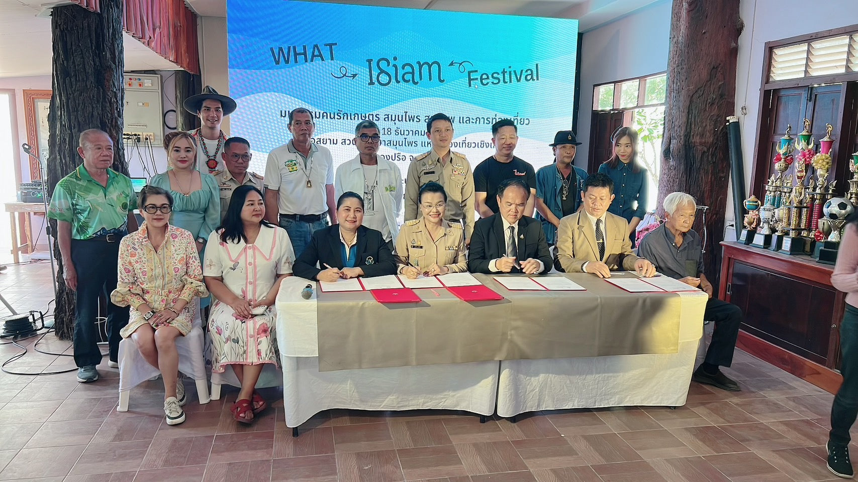 รักษาการคณบดีคณะบริหารธุรกิจและรัฐประศาสนศาสตร์ ลงนามข้อตกลงความร่วมมือฯ